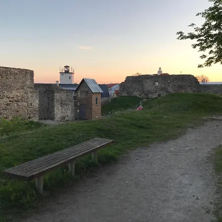 Posti 8 Aiamaja Chata